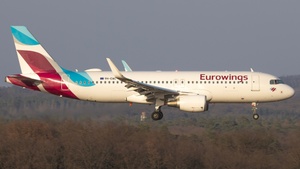 9H-EWC - Airbus A320-214