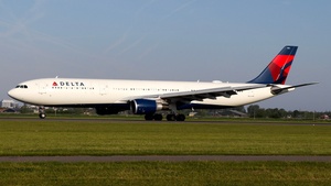 Photo of N822NW - Airbus A330-302 operated by Delta Air Lines