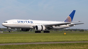 Photo of N27015 - Boeing 777-224(ER) operated by United Airlines