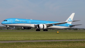 Photo of PH-BKL - Boeing 787-10 Dreamliner operated by KLM Royal Dutch Airlines