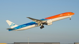 Photo of PH-BVA - Boeing 777-306(ER) operated by KLM Royal Dutch Airlines