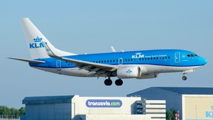 Photo of PH-BGI - Boeing 737-7K2 operated by KLM Royal Dutch Airlines
