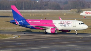 Photo of HA-LWU - Airbus A320-232 operated by Wizz Air