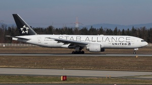Photo of N78017 - Boeing 777-224(ER) operated by United Airlines