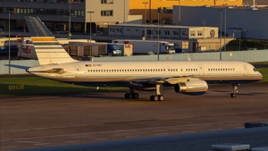 Photo of EC-HDS - Boeing 757-256 operated by Privilege Style
