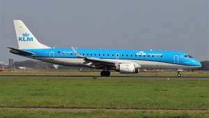 Photo of PH-EZP - Embraer ERJ-190STD operated by KLM Cityhopper