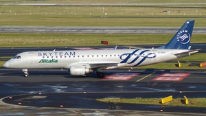 EI-RND - Embraer ERJ-190STD