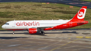 Photo of D-ABFE - Airbus A320-214 operated by Air Berlin