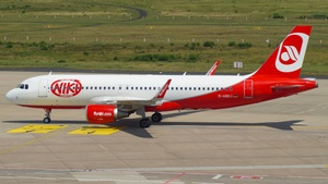 Photo of D-ABHJ - Airbus A320-214 operated by Air Berlin (opb Niki)