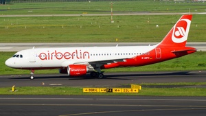 Photo of D-ABFC - Airbus A320-214 operated by Air Berlin