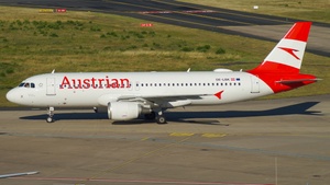 Photo of OE-LBK - Airbus A320-214 operated by Austrian Airlines