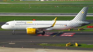 Photo of EC-NAX - Airbus A320-271N operated by Vueling