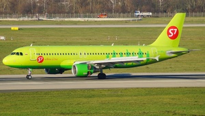 Photo of VQ-BPL - Airbus A320-214 operated by S7 Airlines