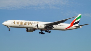 Photo of A6-EQL - Boeing 777-31H(ER) operated by Emirates