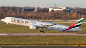 Photo of A6-ECW - Boeing 777-31H(ER) operated by Emirates