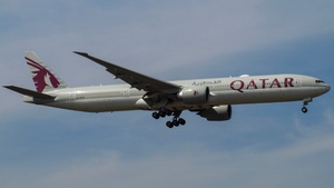 Photo of A7-BAQ - Boeing 777-3DZ(ER) operated by Qatar Airways