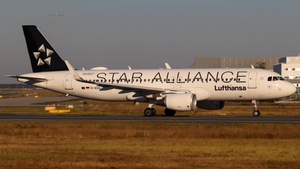 D-AIUA - Airbus A320-214