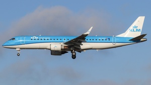 Photo of PH-EZF - Embraer ERJ-190STD operated by KLM Cityhopper