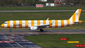 Photo of D-AIAD - Airbus A321-211 operated by Condor