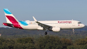 Photo of D-AEWO - Airbus A320-214 operated by Eurowings