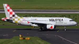 Photo of EC-MTN - Airbus A319-112 operated by Volotea