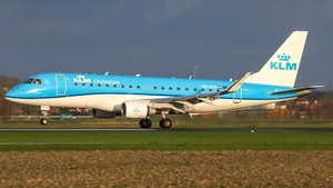 Photo of PH-EXH - Embraer ERJ-175STD operated by KLM Cityhopper