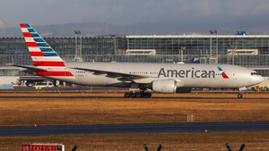 Photo of N779AN - Boeing 777-223(ER) operated by American Airlines