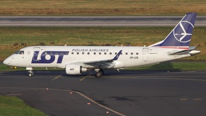 Photo of SP-LDE - Embraer ERJ-170LR operated by LOT Polish Airlines