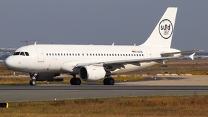 Photo of D-ASSB - Airbus A319-112 operated by Sundair