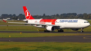 Photo of TC-LND - Airbus A330-303 operated by Turkish Airlines