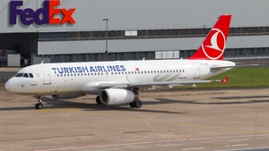 Photo of TC-JPN - Airbus A320-232 operated by Turkish Airlines