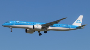 Photo of PH-NXA - Embraer ERJ-195-E2 operated by KLM Cityhopper