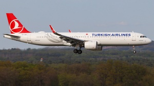 Photo of TC-LSH - Airbus A321-271NX operated by Turkish Airlines