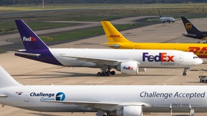 Photo of N857FD - Boeing 777-FS2 operated by FedEx