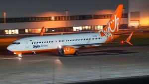 Photo of UR-SQA - Boeing 737-8H6 operated by SkyUp Airlines