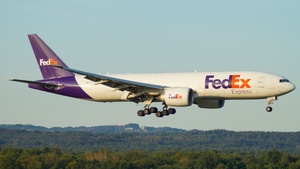 Photo of N843FD - Boeing 777-FHT operated by FedEx