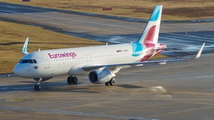 Photo of D-AEWQ - Airbus A320-214 operated by Eurowings