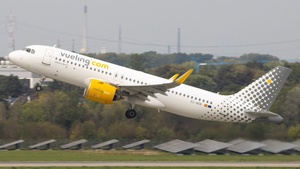 Photo of EC-NDB - Airbus A320-271N operated by Vueling