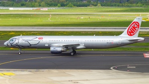 Photo of OE-LES - Airbus A321-211 operated by Niki