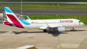 Photo of D-AEWL - Airbus A320-214 operated by Eurowings