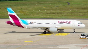 Photo of D-ABNU - Airbus A320-214 operated by Eurowings