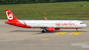 Photo of OE-LNZ - Airbus A321-211 operated by Air Berlin (opb Niki)