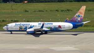 Photo of D-ASXB - Boeing 737-8Z9 operated by SunExpress Germany