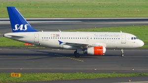 Photo of OY-KBP - Airbus A319-132 operated by SAS Scandinavian Airlines