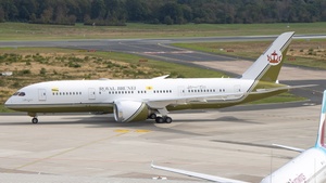 Photo of V8-OAS - Boeing 787-8 BBJ Dreamliner operated by Brunei Royal Flight