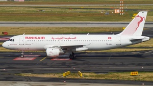 Photo of TS-IMN - Airbus A320-211 operated by Tunisair