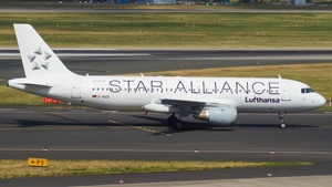 Photo of D-AIQS - Airbus A320-211 operated by Lufthansa