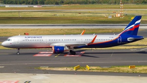 Photo of VP-BKI - Airbus A321-211 operated by Aeroflot