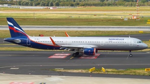 Photo of VP-BKJ - Airbus A321-211 operated by Aeroflot