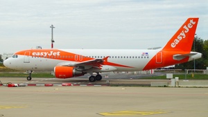Photo of OE-IZC - Airbus A320-214 operated by easyJet Europe